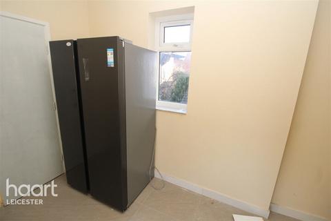 1 bedroom in a house share to rent, Brentwood Road, Leicester
