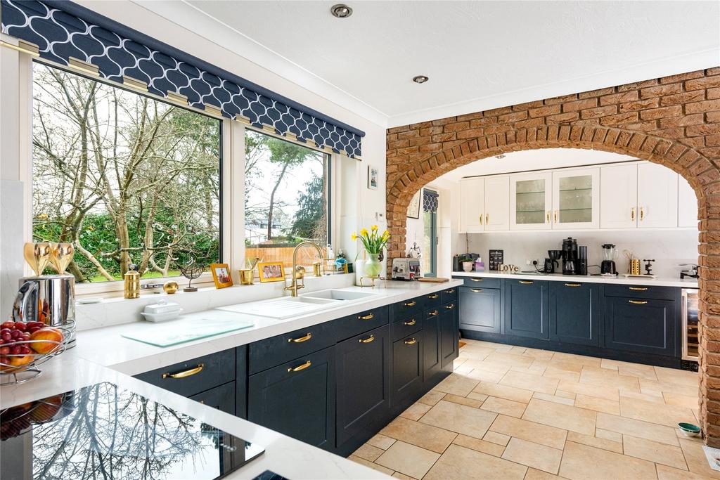 Kitchen/Breakfast