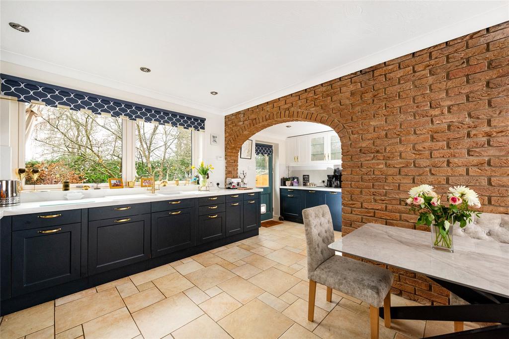 Kitchen/Breakfast