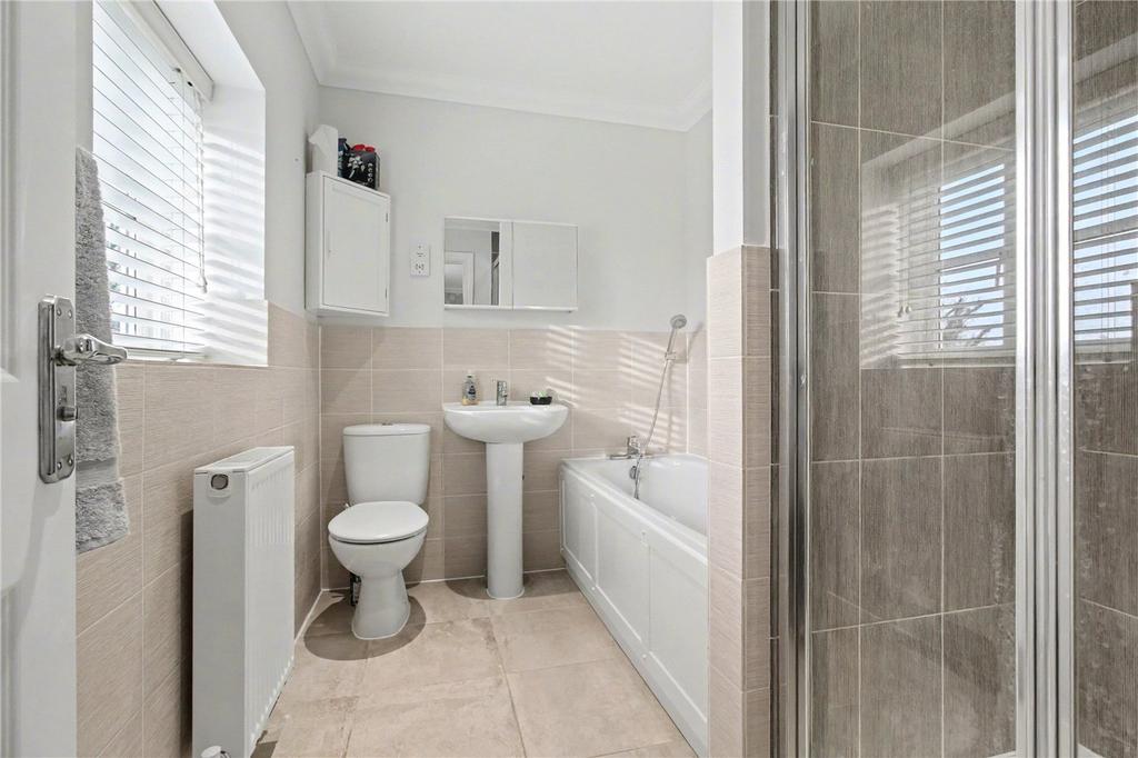 En-Suite 1