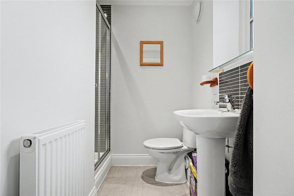 En-Suite 2