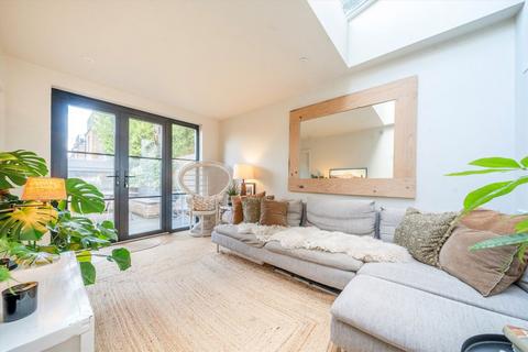 3 bedroom flat for sale, Muswell Hill Road, LONDON N10