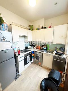 3 bedroom apartment to rent, College Place, London, NW1