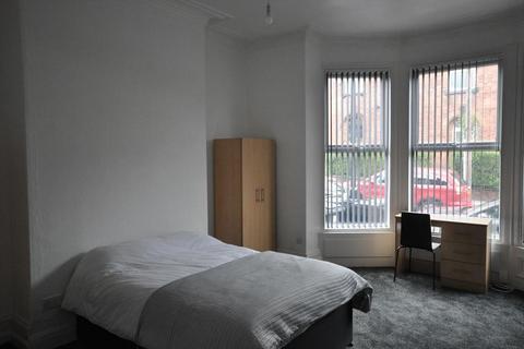 1 bedroom flat to rent, Wesley Road, Armley, Leeds LS12 1UN