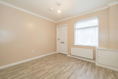 3 bedroom end of terrace house for sale, St. Johns Road, Faversham, Kent, ME13