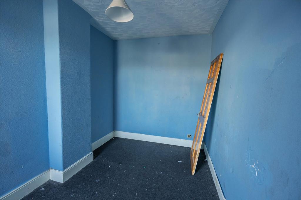 Bedroom 2 (2)