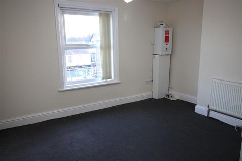 2 bedroom flat to rent, 16 St Andrews Road South, Lytham St Annes