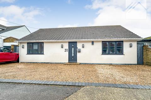 5 bedroom bungalow for sale, Newlands Road, Canvey Island