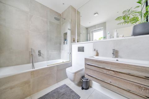 3 bedroom flat for sale, Quicks Road, Wimbledon, London, SW19