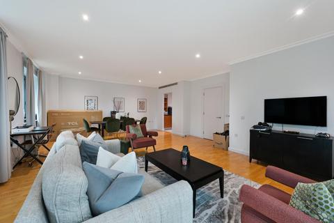 undefined, Discovery Dock Apartments, London, E14