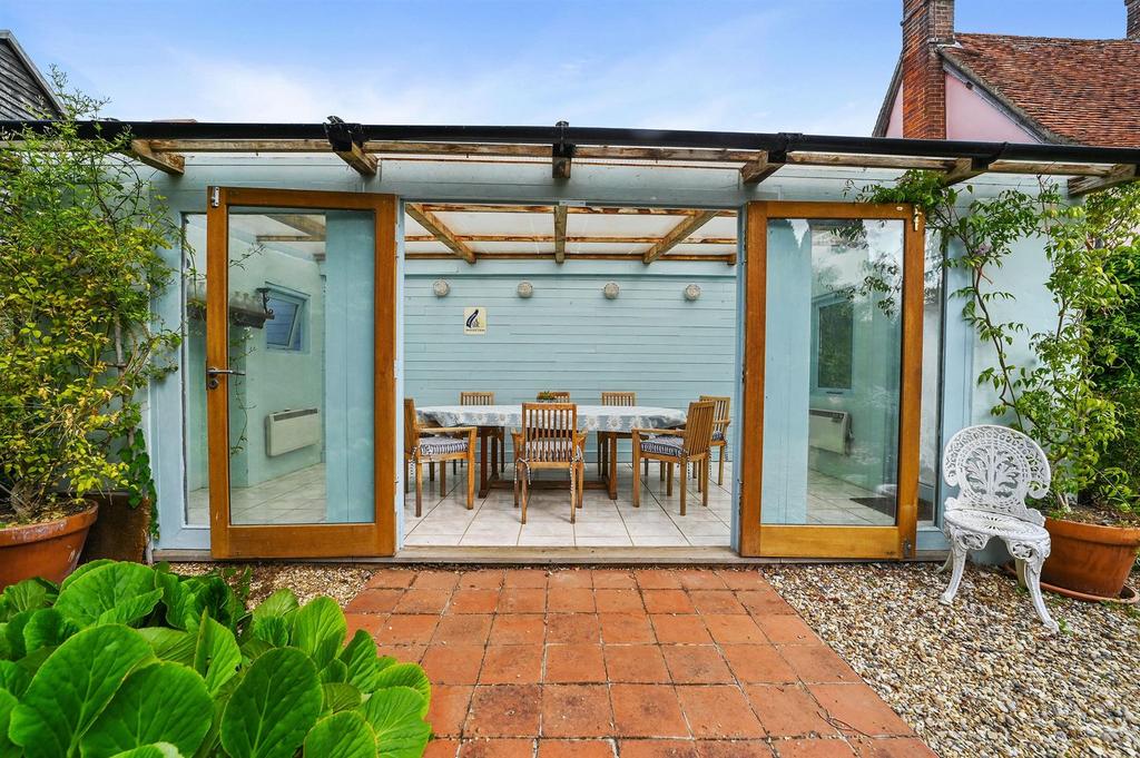 Summer h Ouse