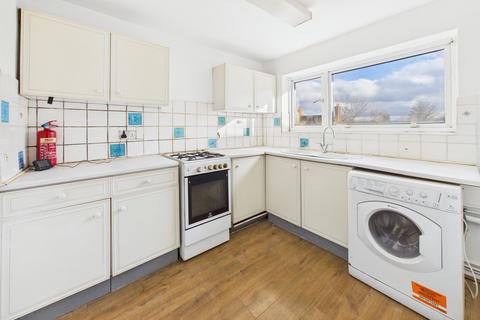 2 bedroom apartment for sale, Yew Tree Court Fishery Road, Boxmoor, HP1