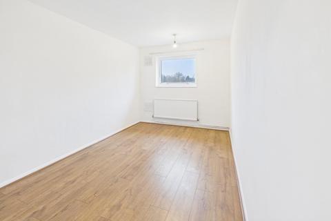 2 bedroom apartment for sale, Yew Tree Court Fishery Road, Boxmoor, HP1