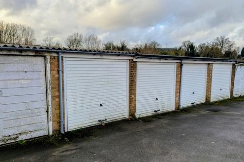 undefined, Yew Tree Court Fishery Road, Boxmoor, HP1