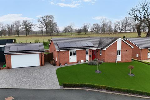 3 bedroom detached bungalow for sale, Disley Close, Gobowen.