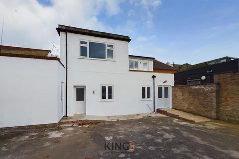 undefined, Town Centre, Hatfield, AL10