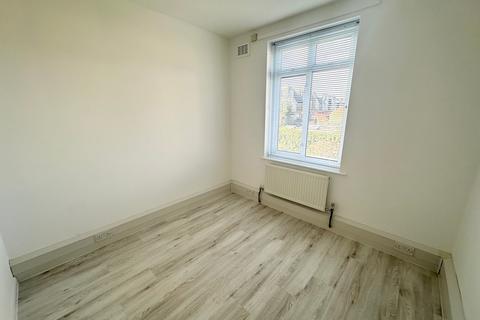 undefined, Trafalgar Road, Twickenham, TW2