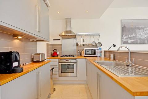1 bedroom flat for sale, Finborough Road, Chelsea, London, SW10