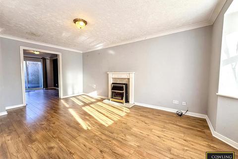 undefined, Wraysbury Drive, Steeple View, Laindon