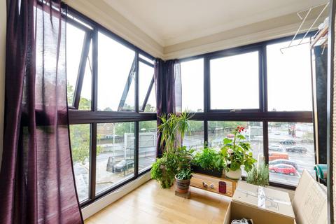 undefined, Lady Booth Road, Kingston, Kingston upon Thames, KT1