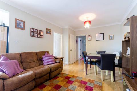 undefined, Lady Booth Road, Kingston, Kingston upon Thames, KT1