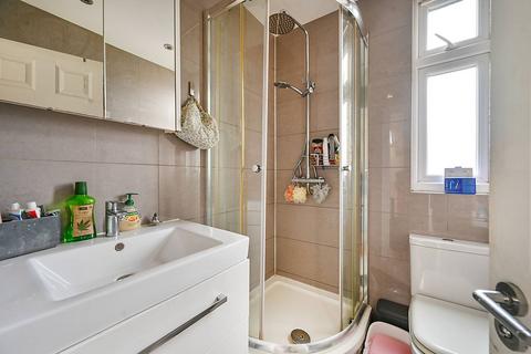 1 bedroom flat for sale, Wesley Avenue, Park Royal, NW10
