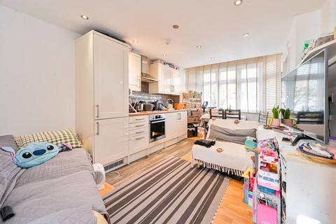 2 bedroom flat for sale, Wesley Avenue, Park Royal, NW10