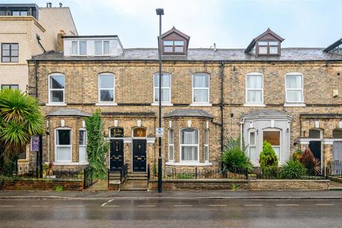3 bedroom terraced house for sale, Fulford Road, Fishergate, York, YO10 4BD