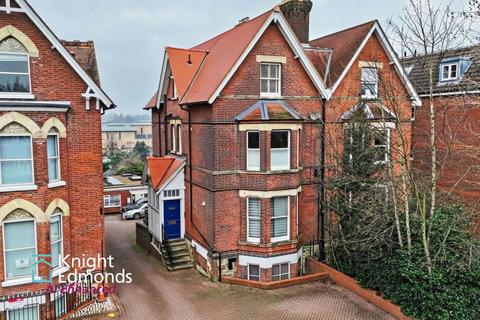 2 bedroom flat for sale, College Road, Maidstone, ME15
