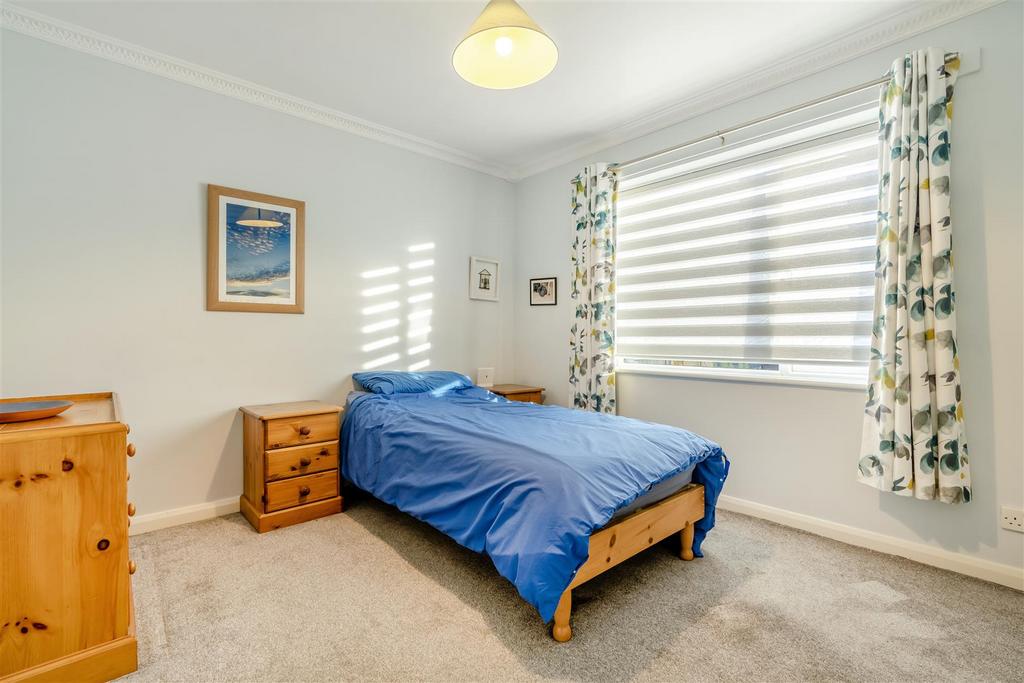 8677197-interior12.jpg