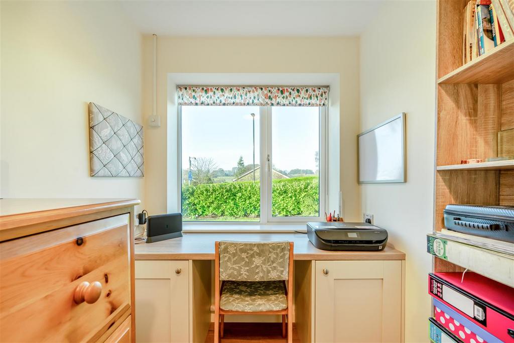 8677197-interior17.jpg
