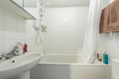 1 bedroom flat to rent, Willesden Lane, Queens Park, London, NW6