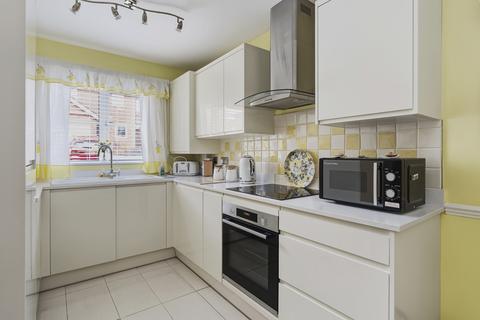 2 bedroom semi-detached house for sale, Sunnyfield Rise, Bursledon SO31