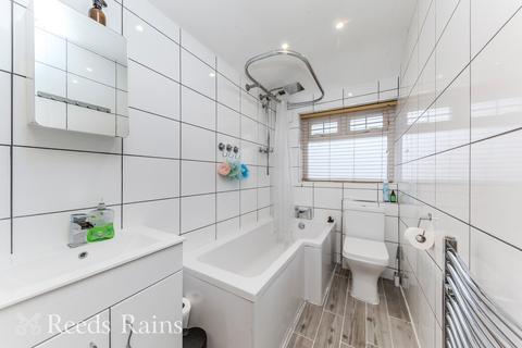 3 bedroom terraced house for sale, Robin Lane, Macclesfield SK11