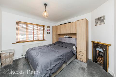 3 bedroom terraced house for sale, Robin Lane, Macclesfield SK11