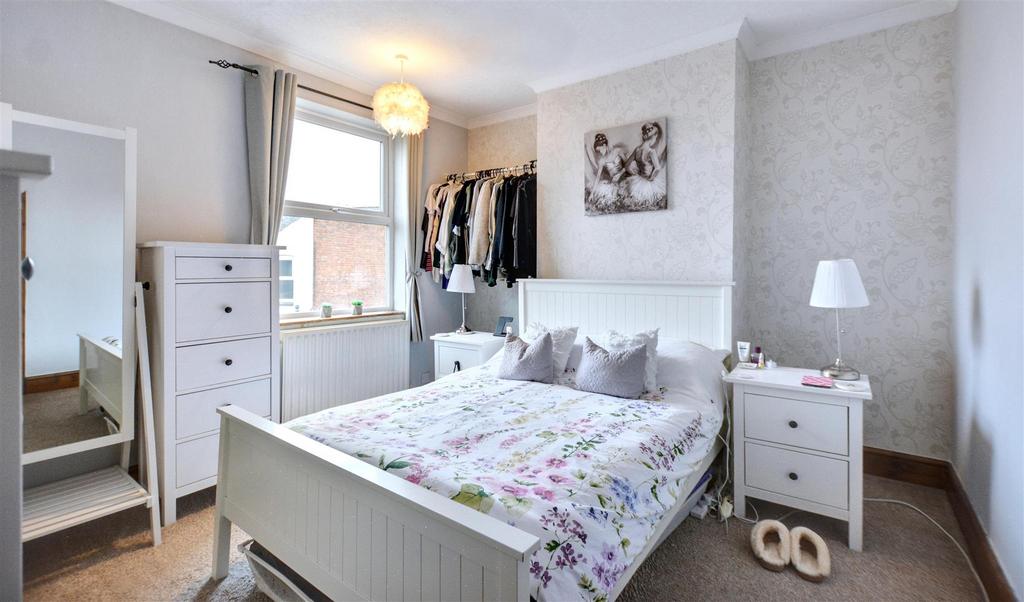 Bedroom 1 1.jpeg