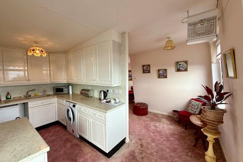 2 bedroom penthouse for sale, Granville Road, Meads, Eastbourne, East Sussex, BN20