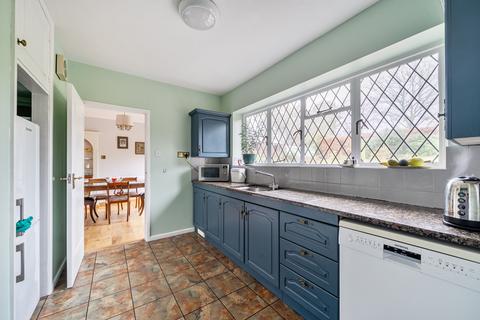 3 bedroom detached bungalow for sale, Woodpecker Lane, Storrington, RH20