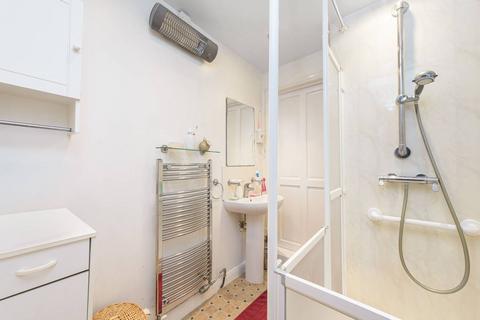 4 bedroom flat for sale, Fordwych Road, West Hampstead, London, NW2