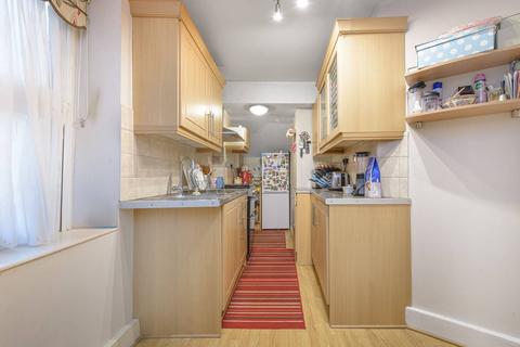 4 bedroom flat for sale, Fordwych Road, West Hampstead, London, NW2