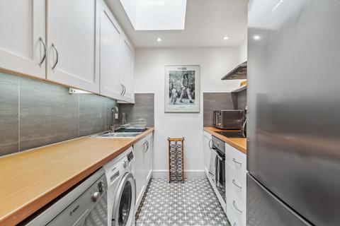 2 bedroom flat to rent, Harcourt Terrace, London SW10