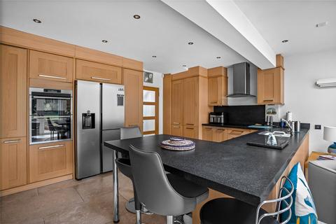 undefined, Carisbrooke Avenue, Hertfordshire WD24