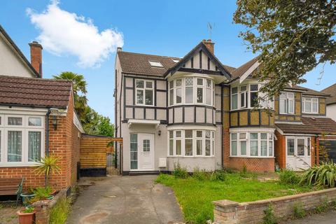 4 bedroom semi-detached house to rent, Kingshill Avenue, Kenton, HA3