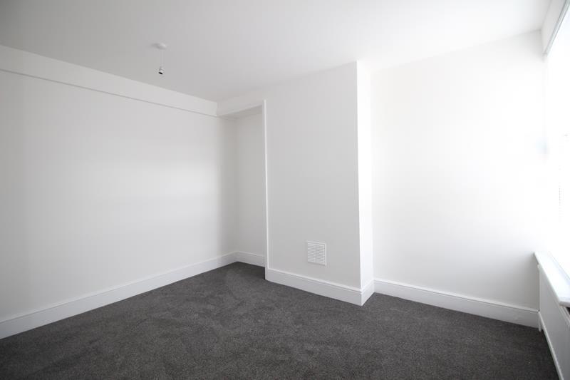 Bedroom 2 (1)