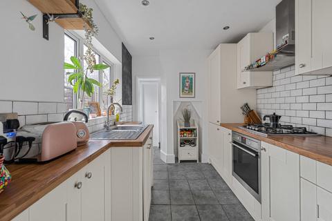 undefined, Boundary Road, Woking, Surrey, GU21