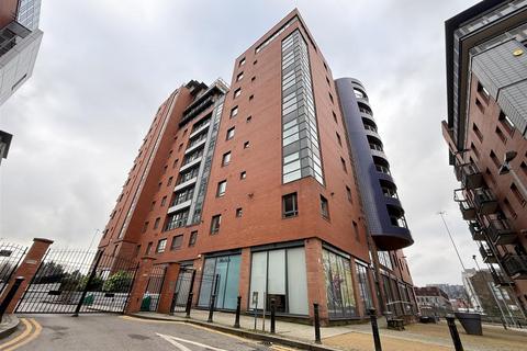 1 bedroom flat for sale, City Gate II, 3 Blantyre Street Castlefield, Manchester