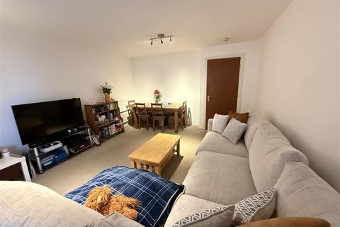 1 bedroom flat for sale, City Gate II, 3 Blantyre Street Castlefield, Manchester