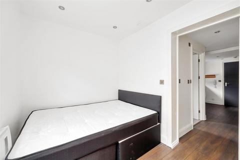 1 bedroom flat to rent, High Road, London NW10
