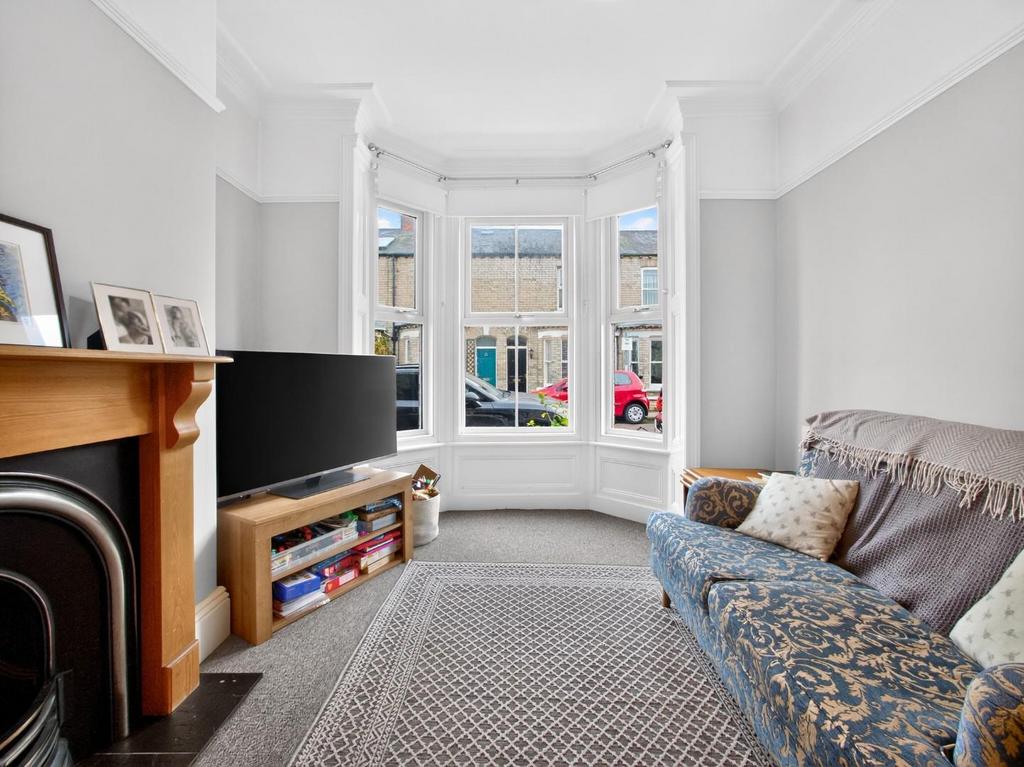 House in York, Scarcroft, South Bank - More