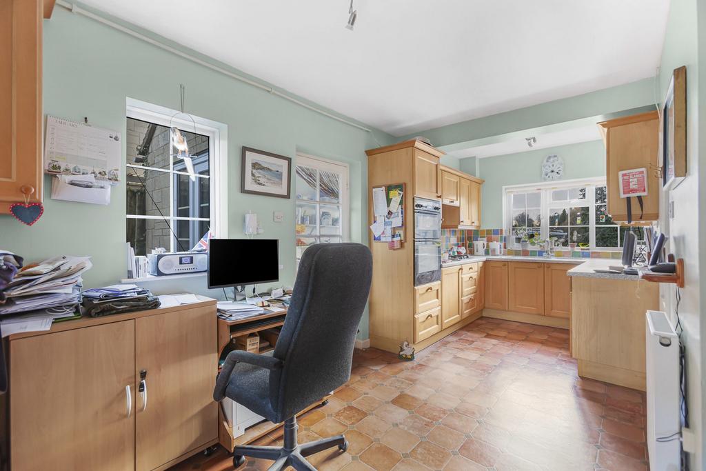 Kitchen/Dining